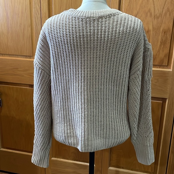 Western Style Soft Fringe Sweater - Picture 4 of 5